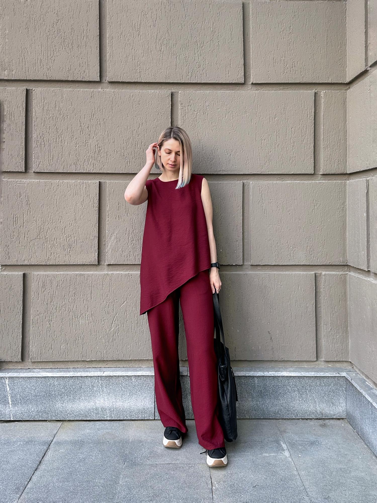 Брюки на эластичном поясе бордового цвета