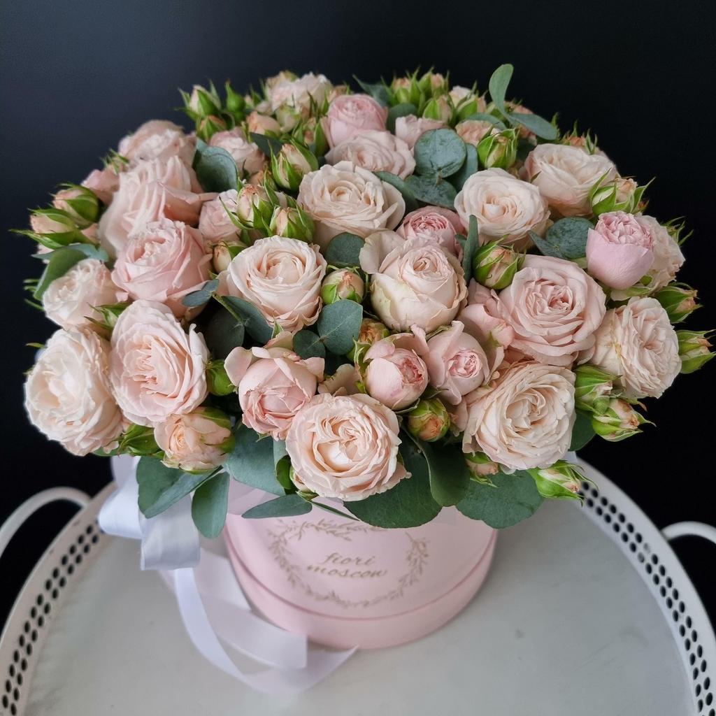 BOX роза бомбастик с эвкалиптом