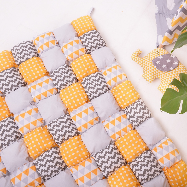 Игровой коврик-бомбон "Жёлто-серый" 110*110см/130*130см