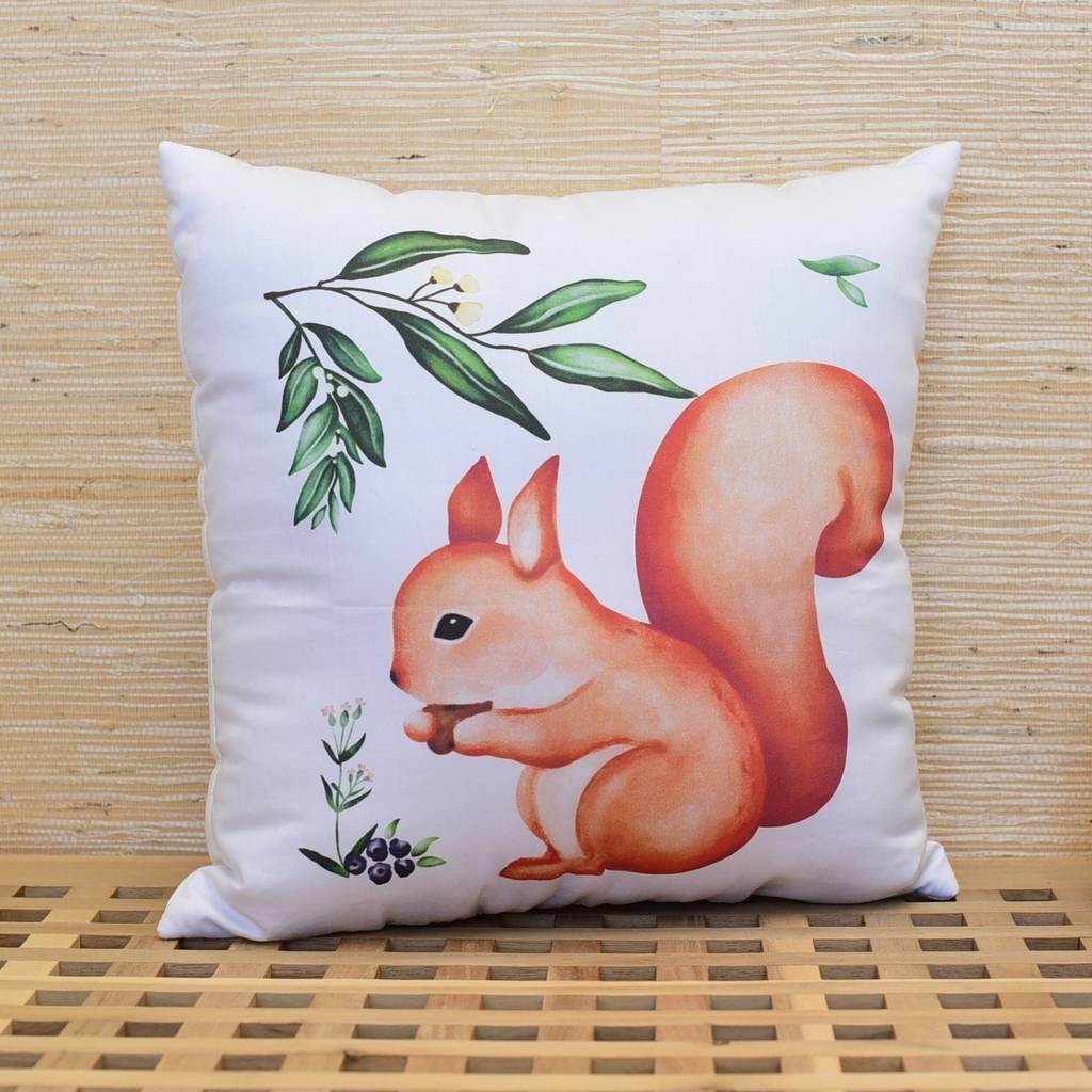 Подушка "Зверята. Белочка"