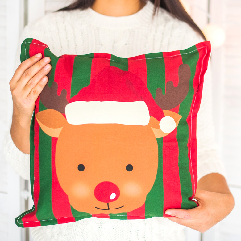Подушка "Рождественский оленёнок"