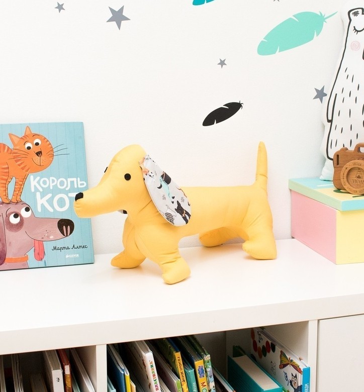 Игрушка "Такса" жёлтая