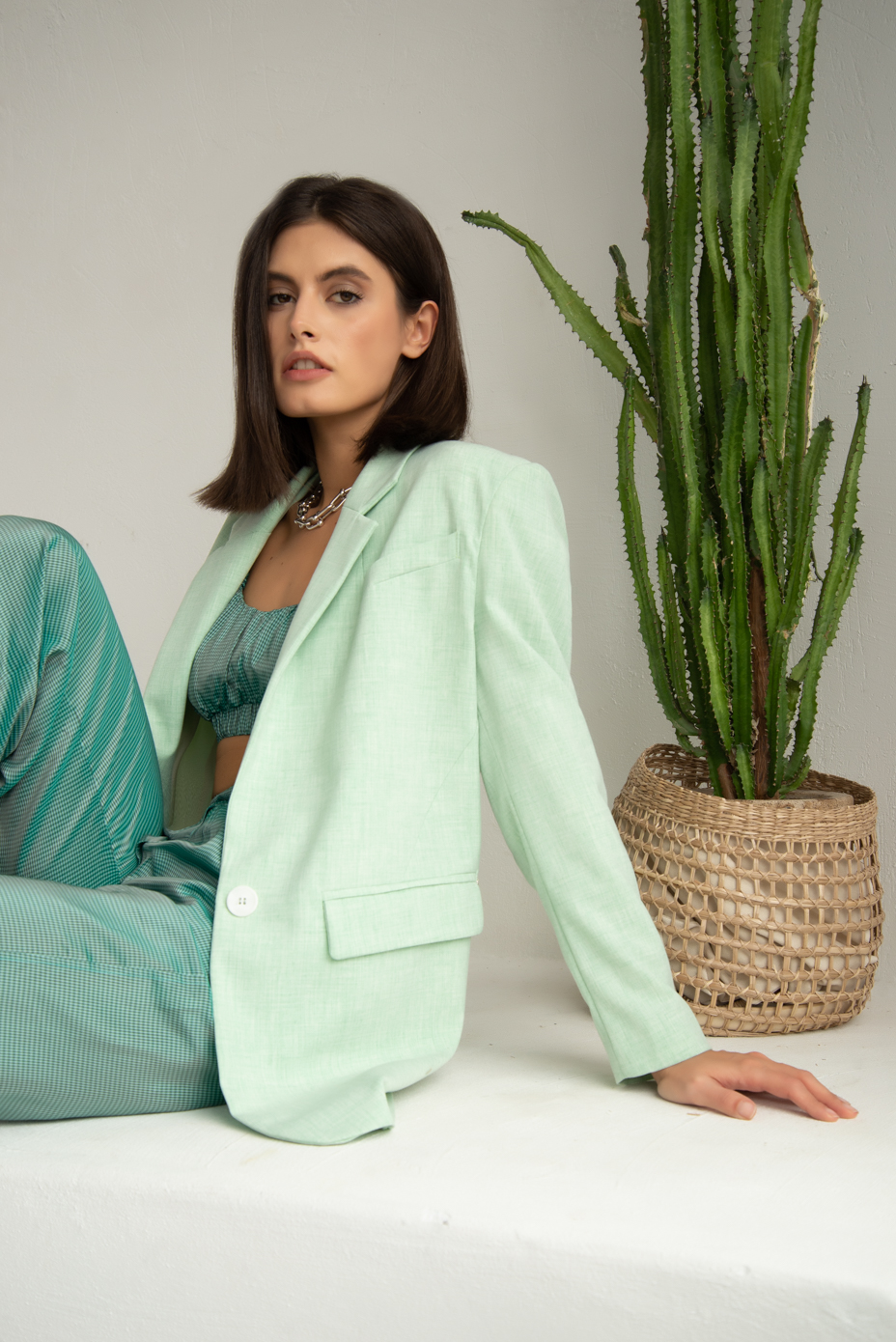 OTTOD'AME Блейзер оверсайз с объёмными плечами в оттенке свежей зелени