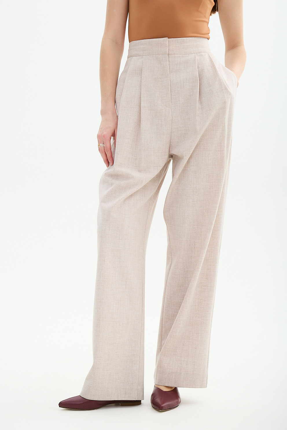 OTTOD’AME Брюки прямого кроя с завышенной линией талии. LAST SIZE: 42 (IT)