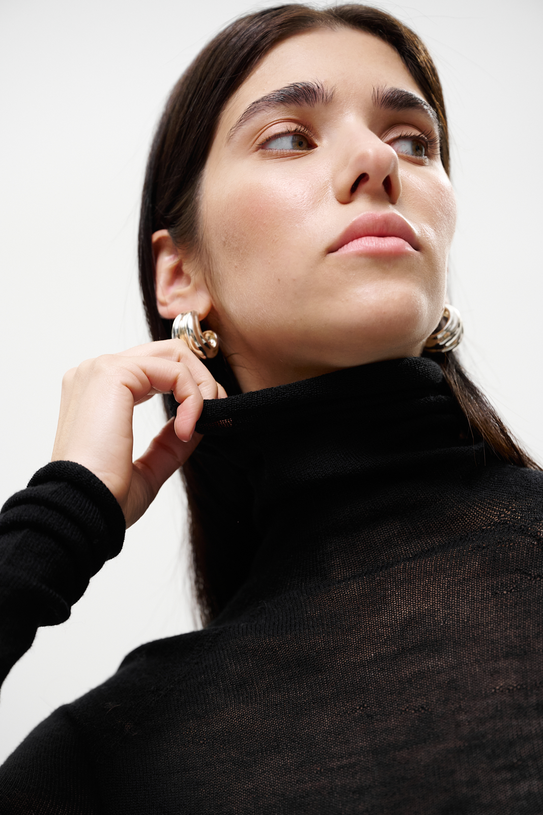 Roberto Collina Водолазка-вуаль из нежной шерсти ажурной вязки черного цвета