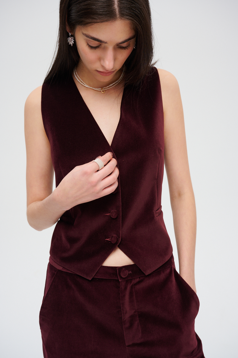 MERCÍ Жилет из бархата оттенка бароло