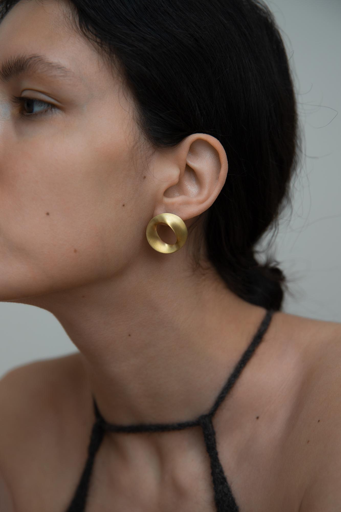 GEOMETRY Серьги Loop Gold