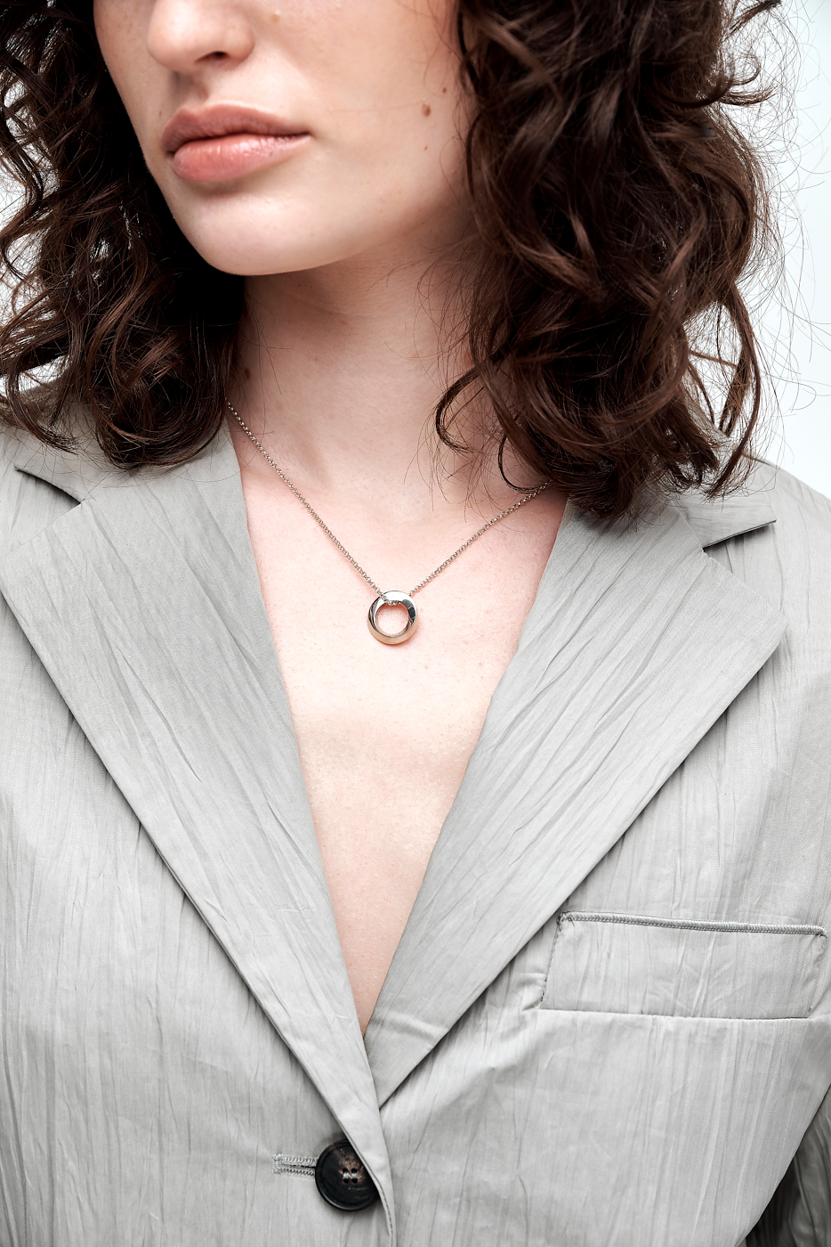 GEOMETRY Кулон на цепочке Loop Silver