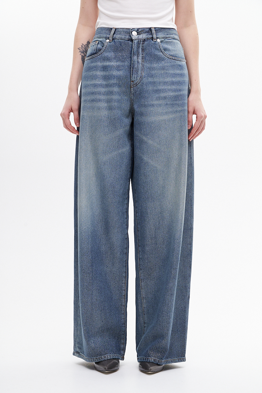 nine:inthe:morning  Джинсы GEA overcarrot c мерцающим покрытием