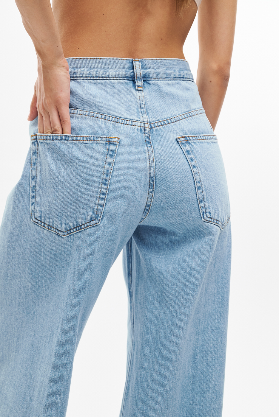 nine:inthe:morning  Джинсы NADIA с легким расклешением от бедра из премиального нежно-голубого денима