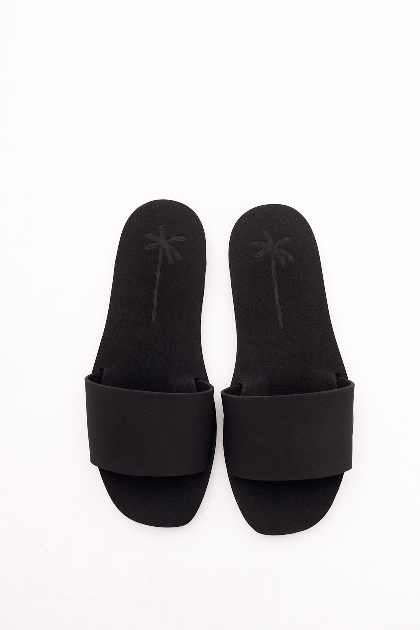 MANEBI  Шлепанцы EVA с широкой перемычкой черного цвета