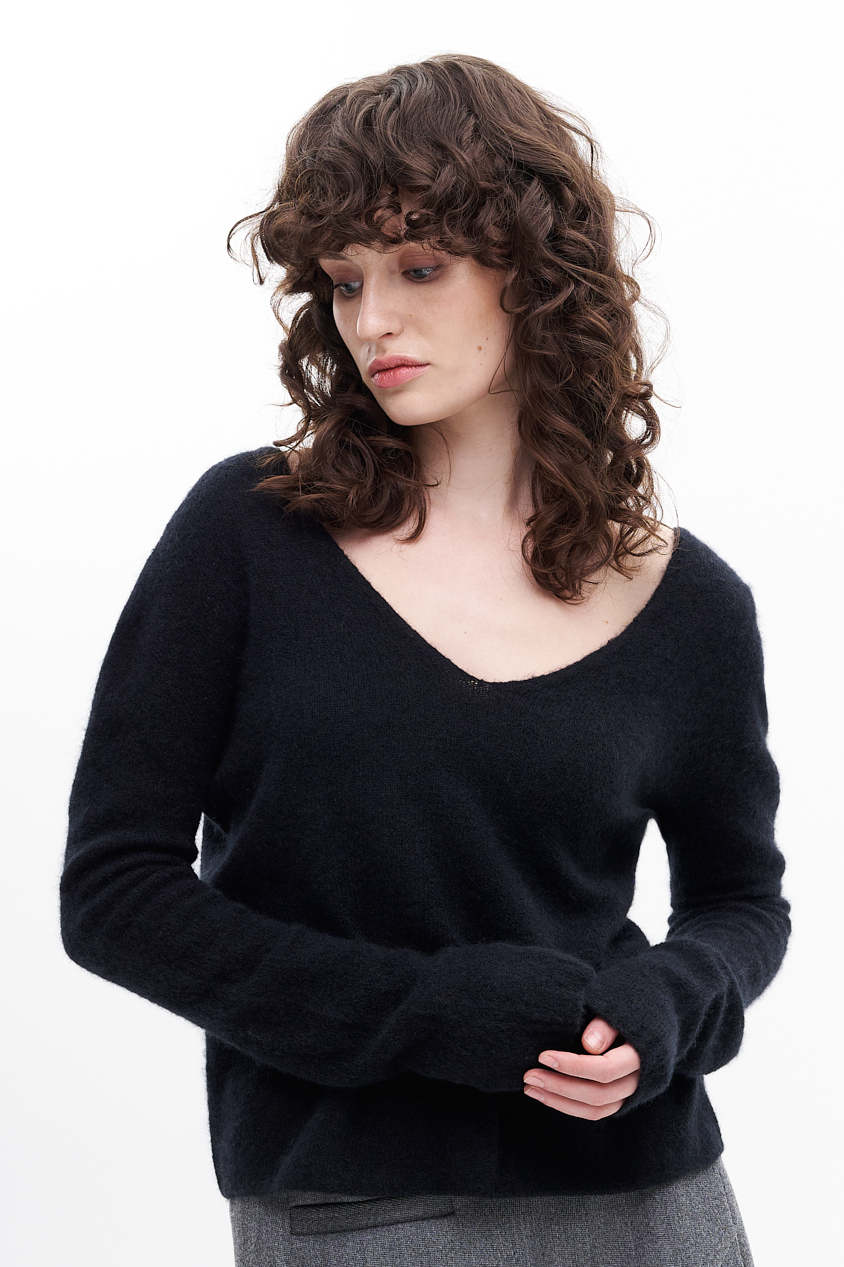 Roberto Collina Пуловер с V-образной горловиной черного цвета из бленда премиального кашемира и шелка