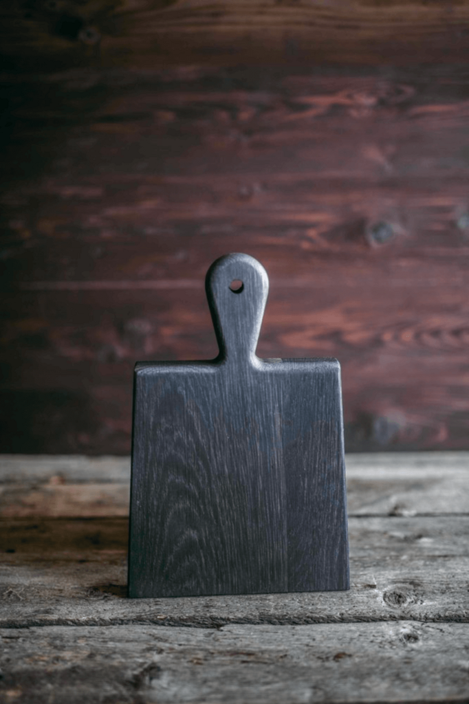 Доска разделочная дизайнерская квадратная темная