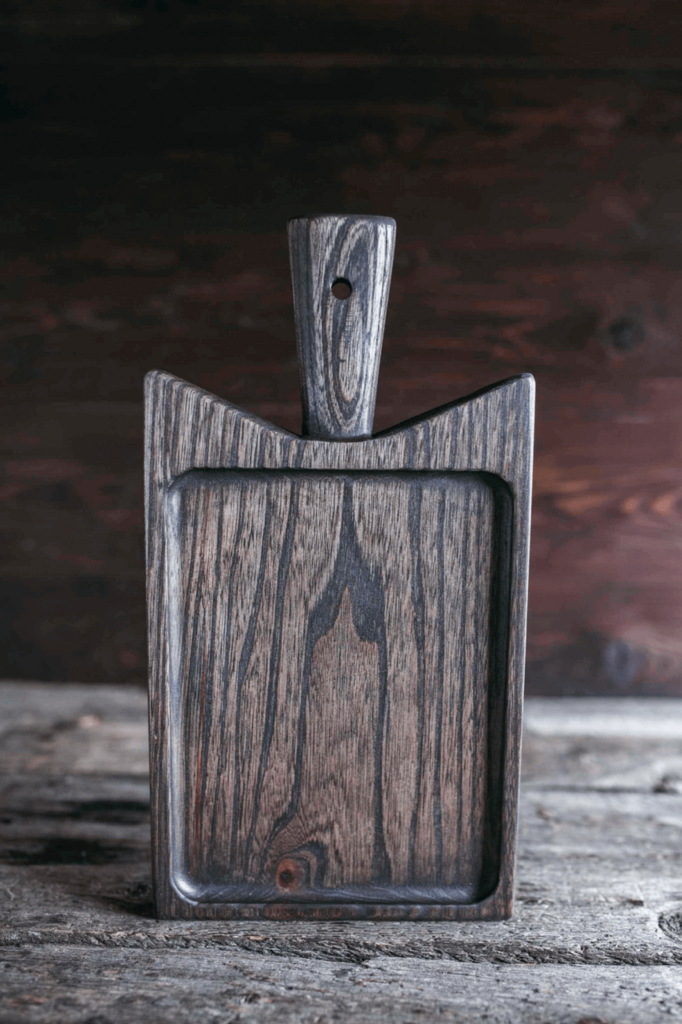 Доска для подачи дизайнерская прямоугольная темного цвета