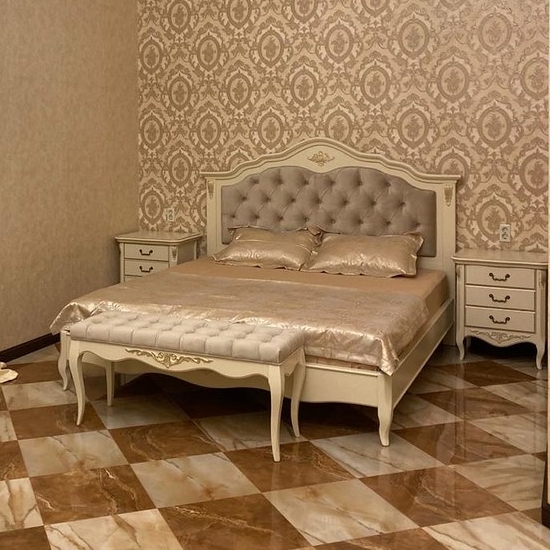 КРОВАТЬ С МЯГКИМ ИЗГОЛОВЬЕМ 180*200 R318