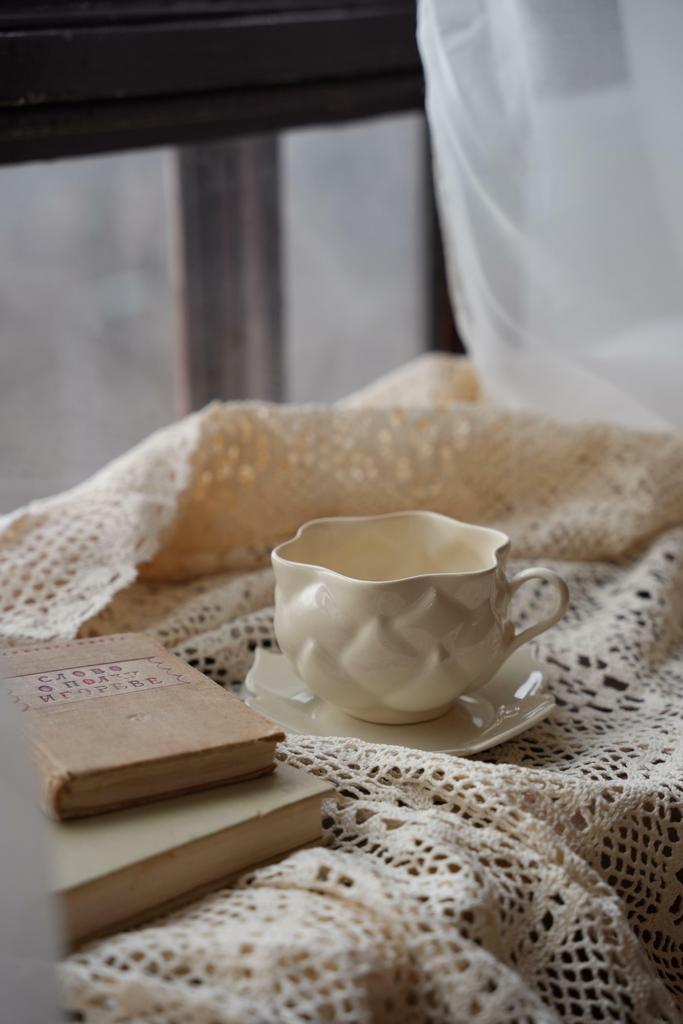 Чашка с блюдцем Лотос латте