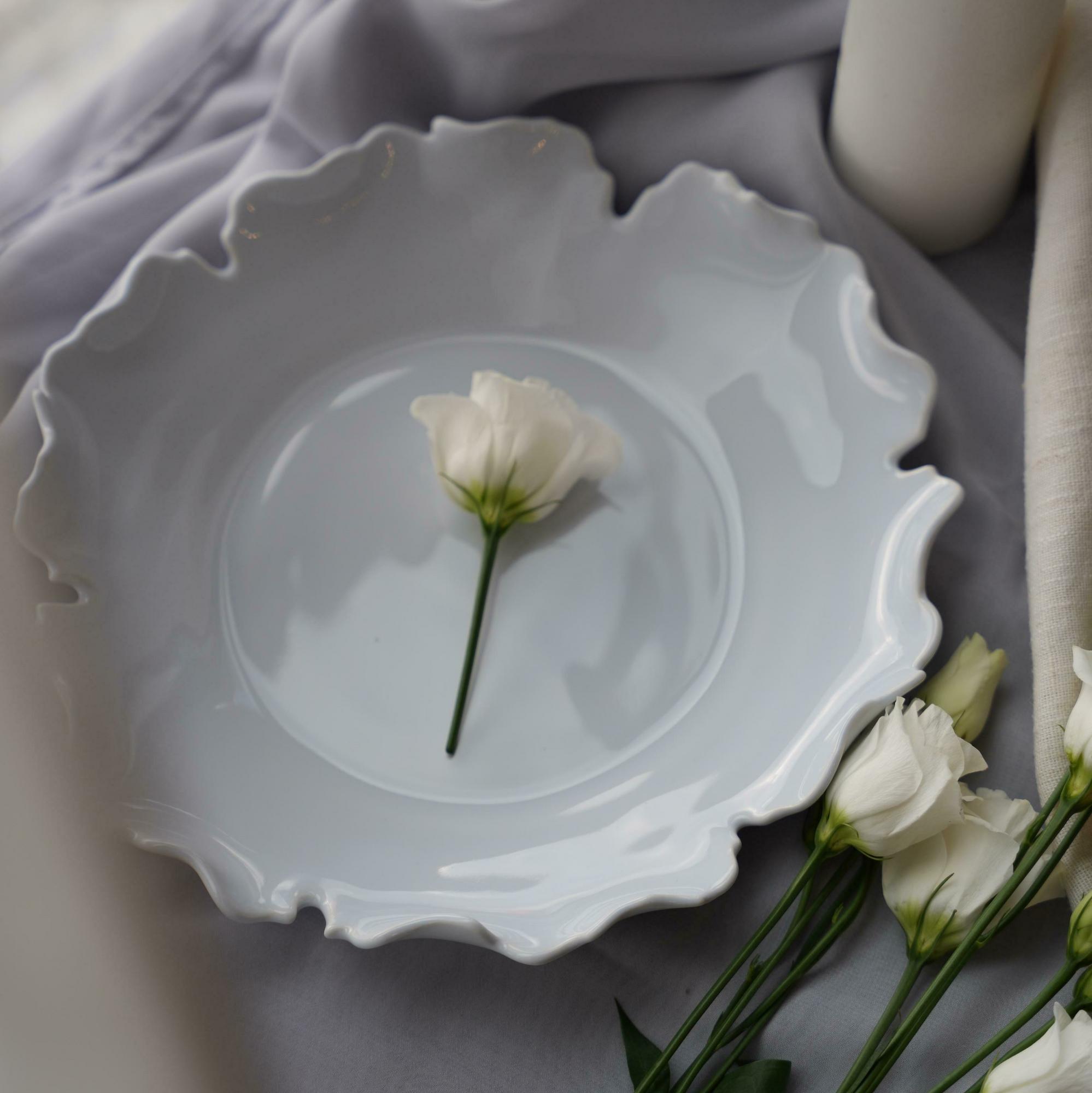 Тарелка Пион серо-голубая 24 см