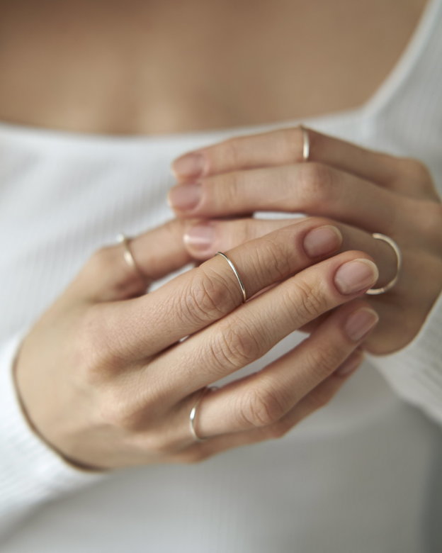 Lines | тонкое кольцо