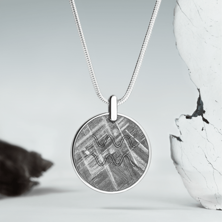 Кулон из метеорита "Водолей" (20.01-19.02)