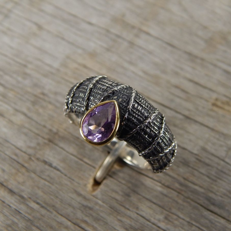 Серебряное кольцо с аметистом