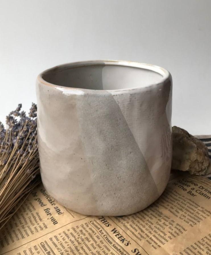 Светлое кашпо