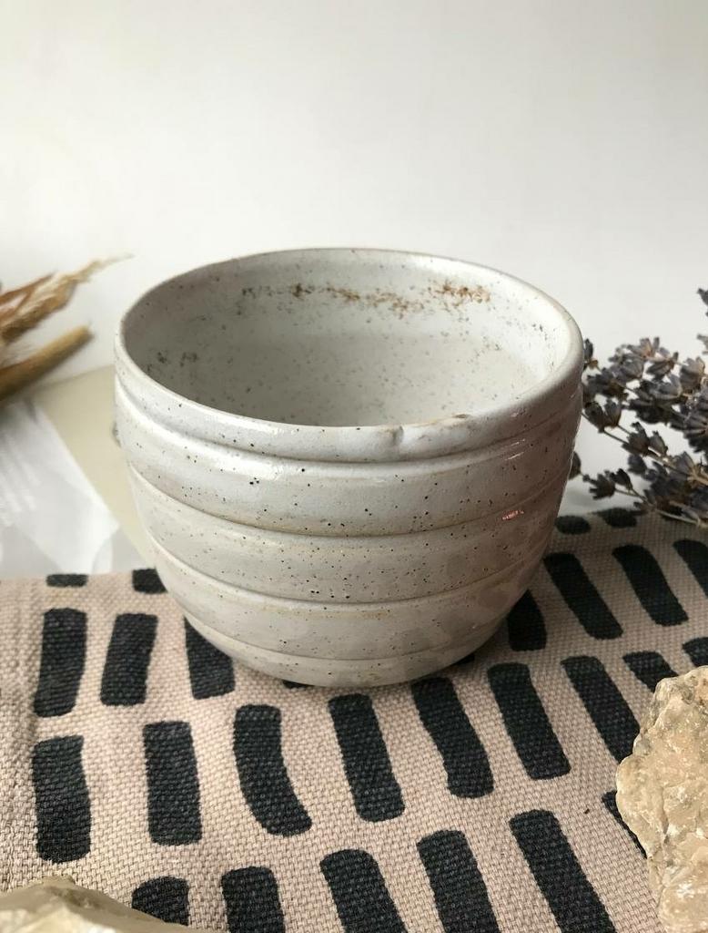 Горшок "Линии" б/у