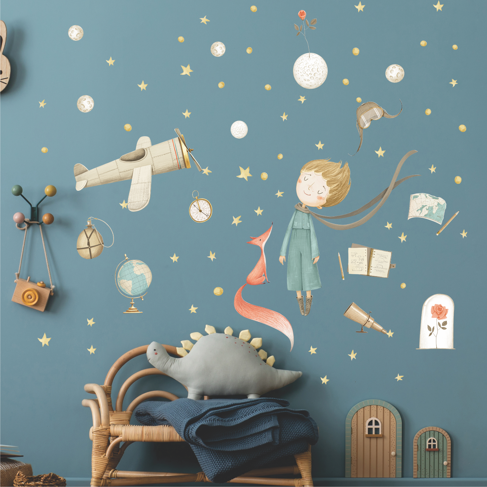 Уценка Наклейки на стену "Маленький принц"