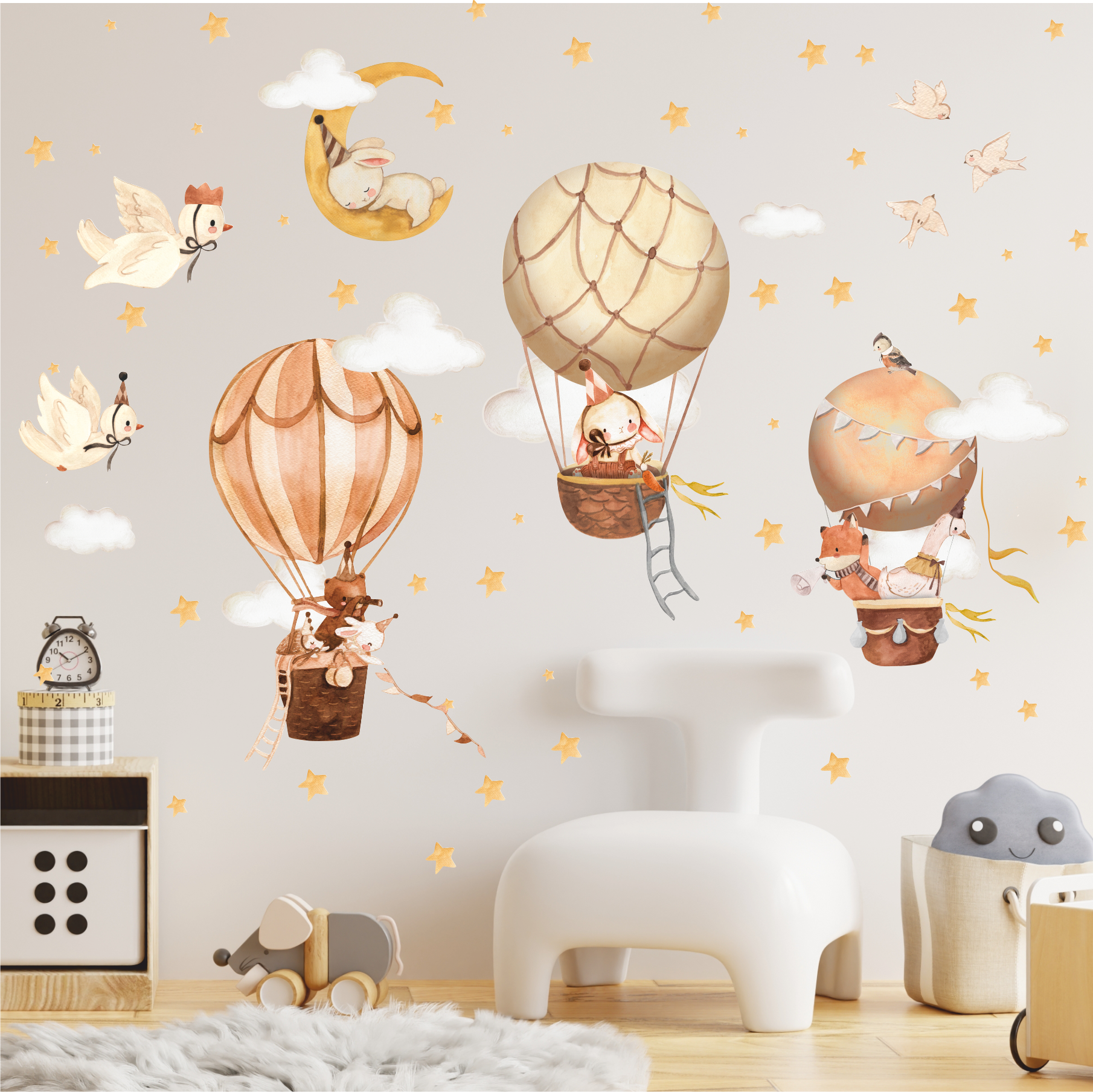 Уценка Наклейки на стену "Зверята в облаках"