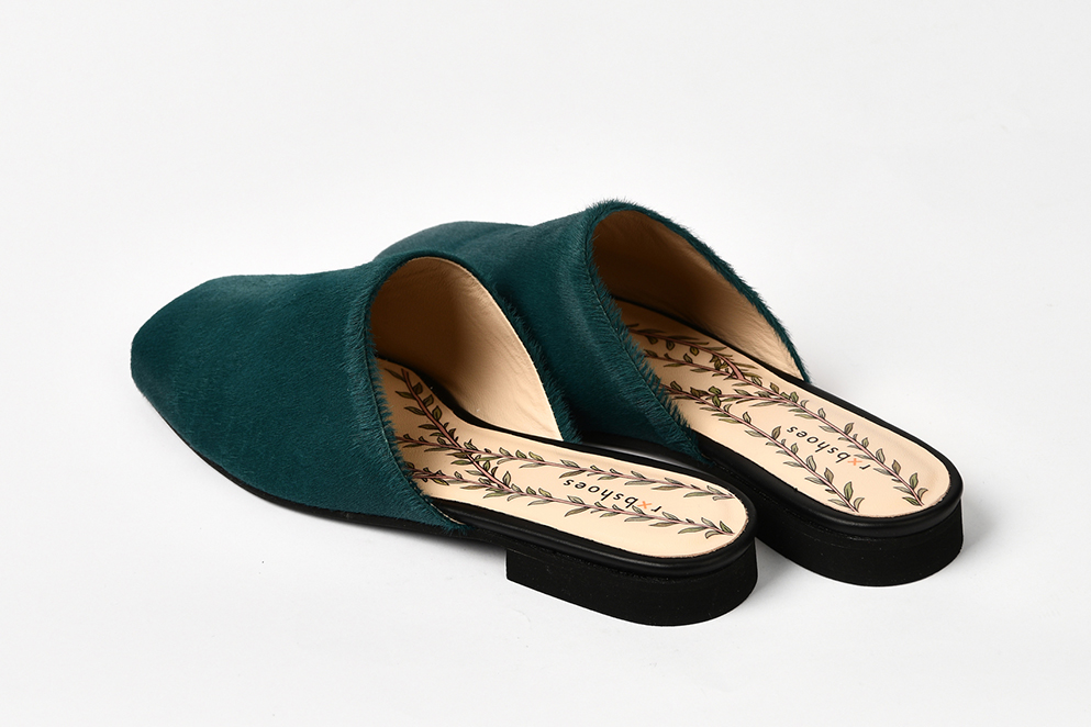 Мюли из пони изумрудного цвета