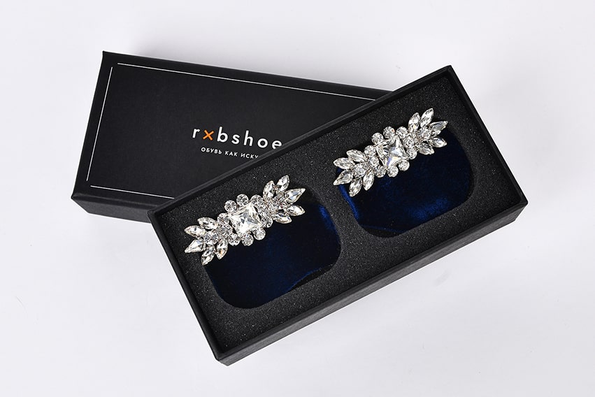 Броши для обуви с камнями