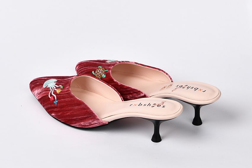 Мюли бархатные с вышивкой "Черепашка"