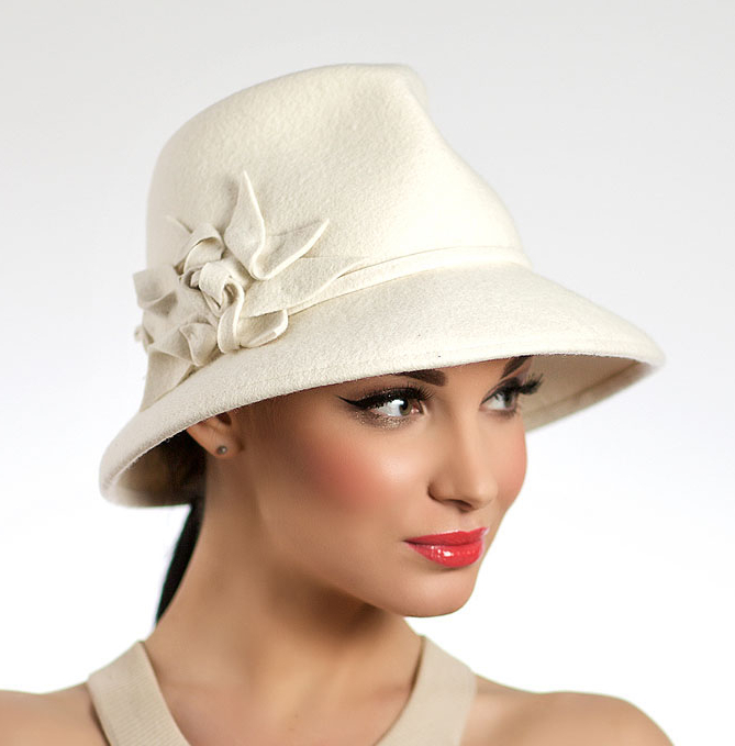 hat, hats, Anna Andrienko, бежевый, купить шляпу, купить фетровую шляпу, купить шляпу из фетра, купить женскую шляпу, купить шляпу с полями, купить белую шляпу, купить федору, купить шляпу спб, купить шляпу москва, шляпа, фетровая шляпа, шляпа из фетра, белая шляпа, Анна Андриенко, федора, шляпа федора, женская шляпа, классическая шляпа, весенняя шляпа, осенняя шляпа, зимняя шляпа