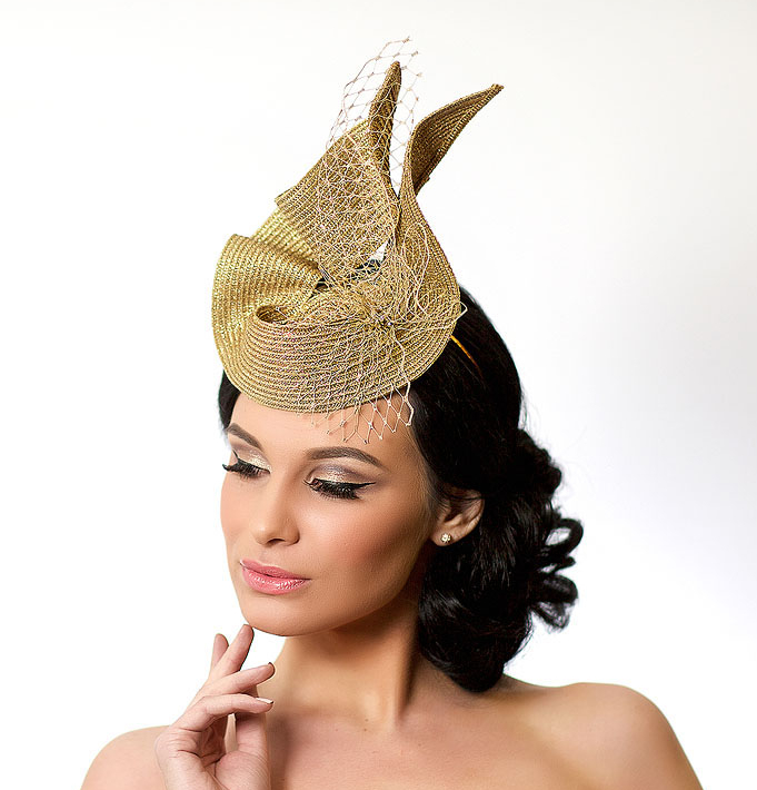 шляпка, вечерняя шляпка, шляпа, вечерняя шляпа, Анна Андриенко, ручная работа, синамей, котельная шляпка, шляпа для скачек, шляпка для скачек, дизайнерская шляпка, черная шляпка, шляпа для вечера, вечерняя шляпа, шляпка для скачек, коктейльная шляпка, шляпка для праздника, синяя шляпа, темно-синяя шляпка, головной убор, белая шляпка, белая шляпа, лиловая шляпа, золотая шляпка