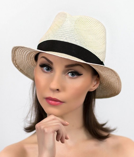 купить белую летнюю шляпу, белая шляпа с черной лентой, купить шляпу спб, купить шляпу в москве, женская шляпа с полями, шляпа для отдыха, шляпа для прогулок, летняя шляпа, мужская белая шляпа, Анна Андриенко