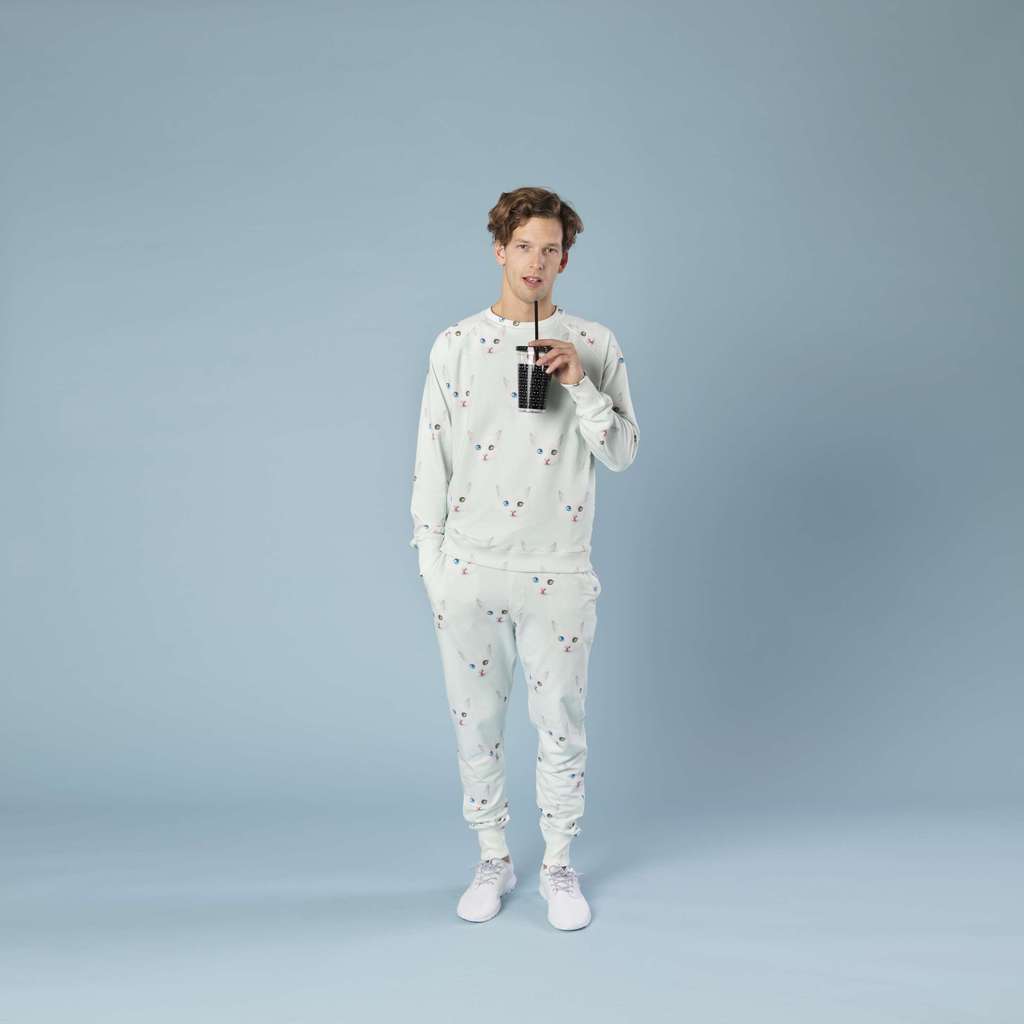 "Кошачьи глаза" Свитер и штаны Муж.