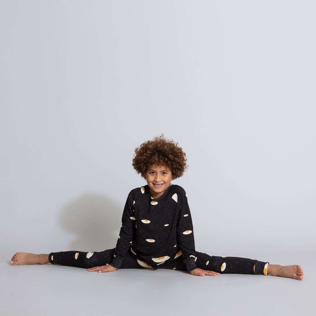 "Неопознанный летающий омлет" Свитер и штаны Дети.