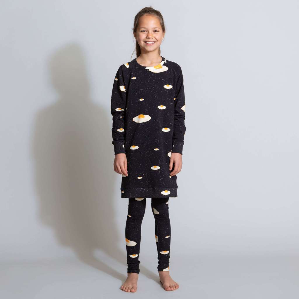 "Неопознанный летающий омлет" Платье и леггинсы Дети.