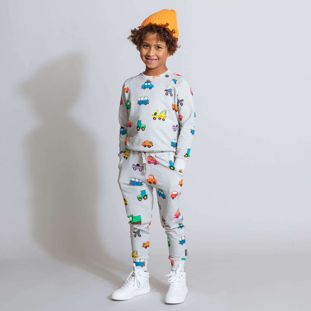 "Глиняные машинки" Свитер и штаны Дети.