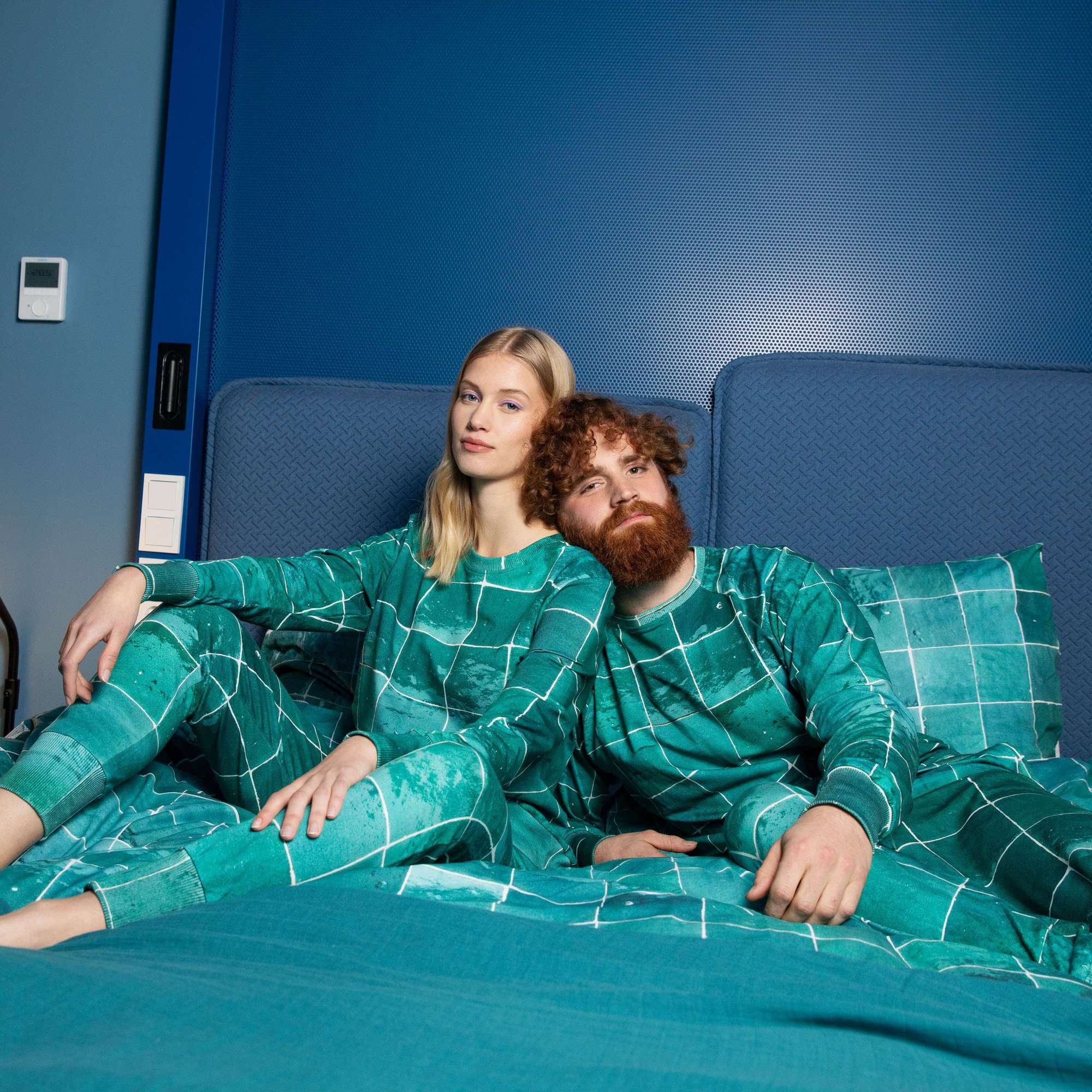 "Плитка изумрудная" Свитер и штаны Жен.