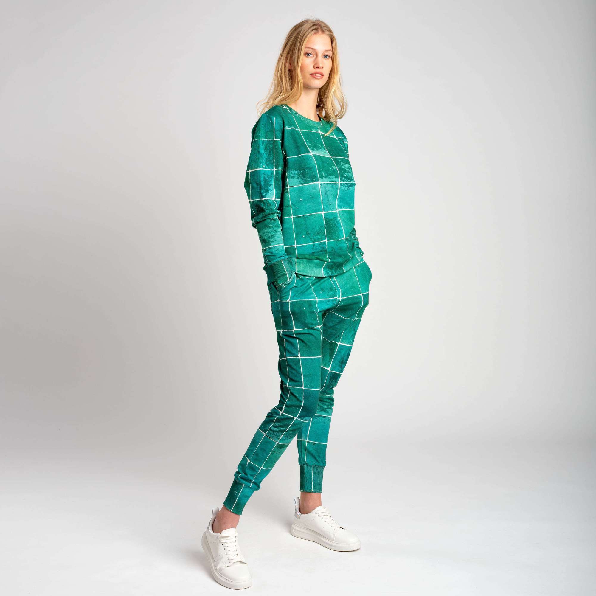 "Плитка изумрудная" Свитер и штаны Жен.