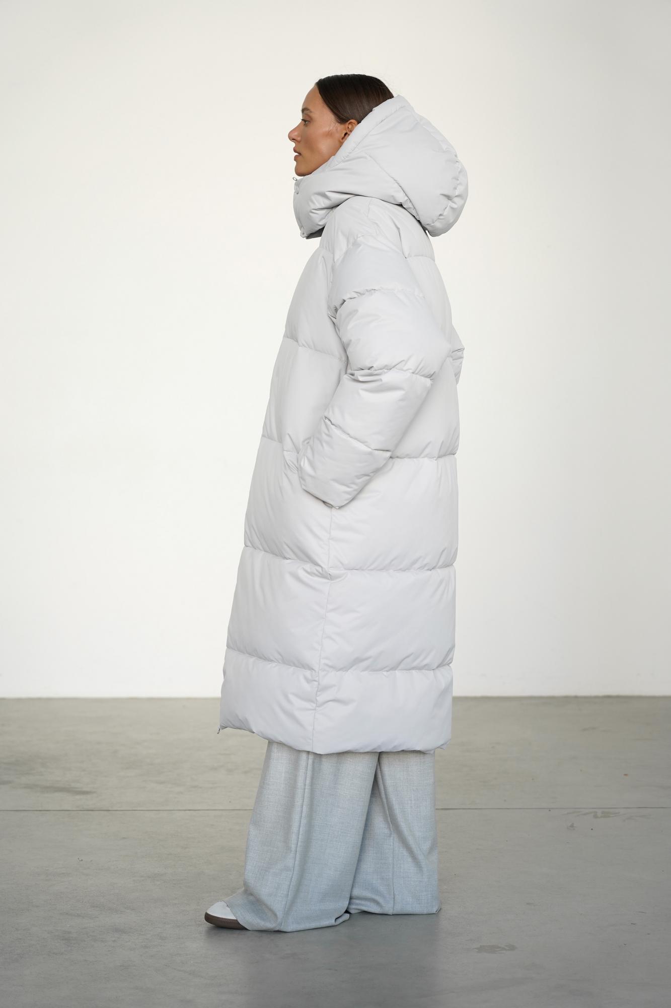 Пуховик стёганный с капюшоном пепельного цвета