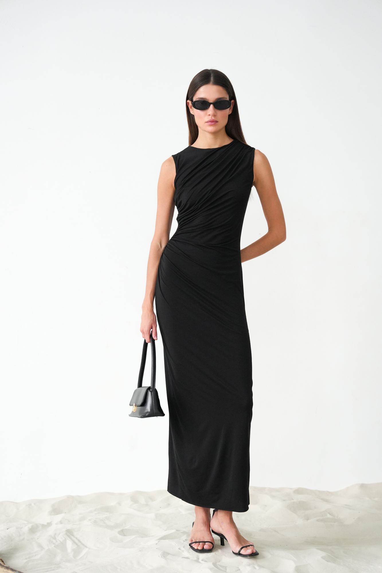 Платье макси со складками черного цвета