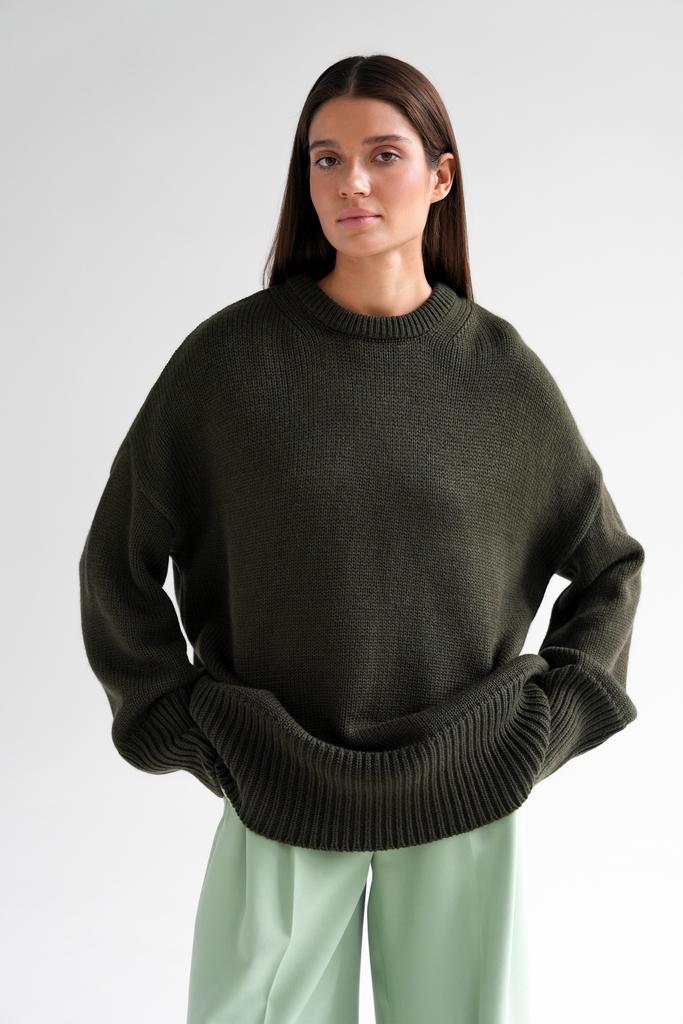 Джемпер крупной вязки с низким воротником цвета хаки