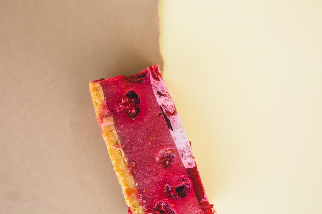 Воздушное пирожное "Малина со сливками"