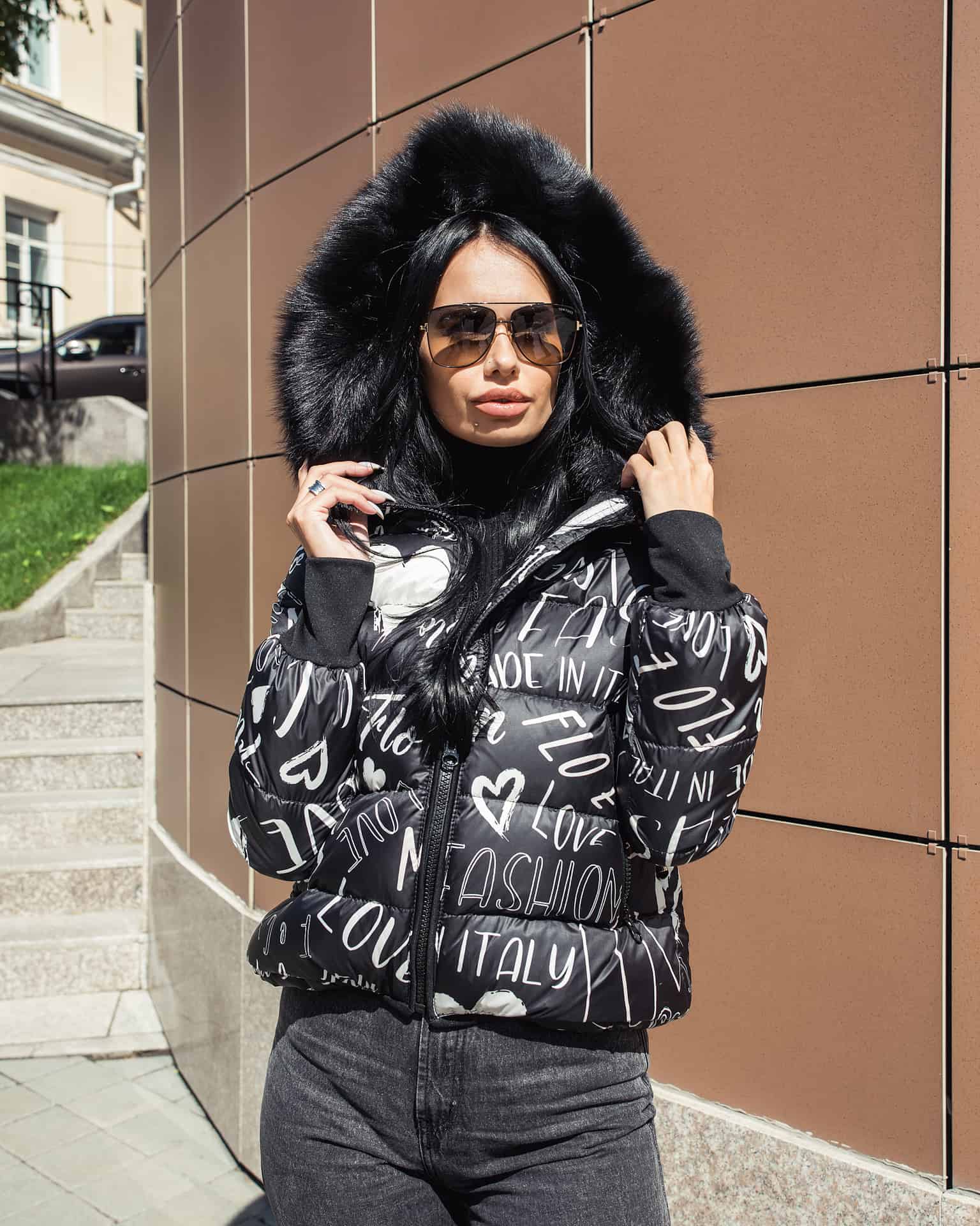 Пуховик с мехом песца