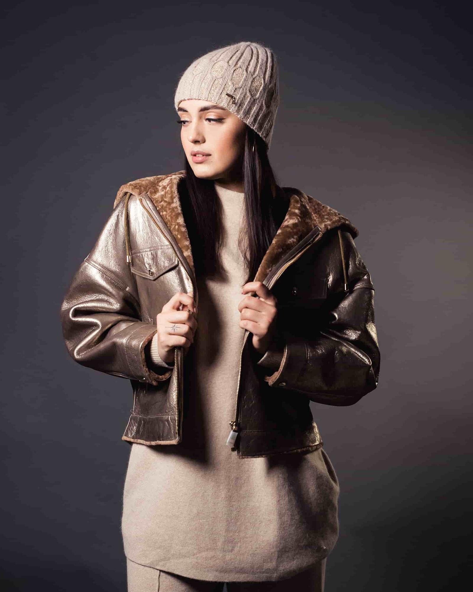 Стильная дубленка