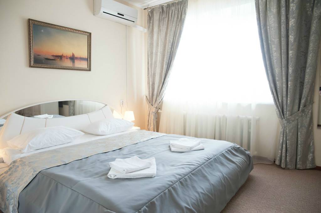 Номер полу-люкс с джакузи №6