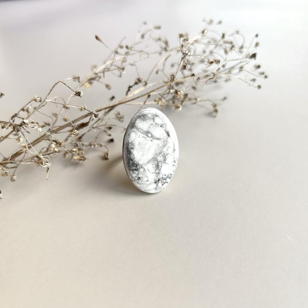 Лунное кольцо овальное