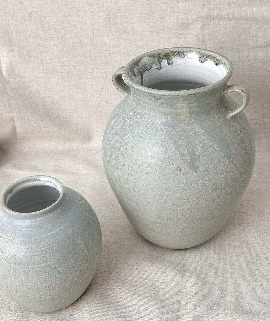 Шалфеевая ваза с ручками