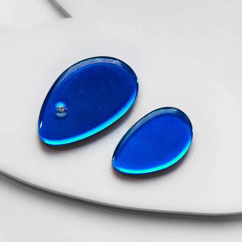 Set 2 Brooches  egg small fianit